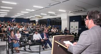 Acadêmicos da Unima participam de palestra sobre o Programa Mesário Universitário